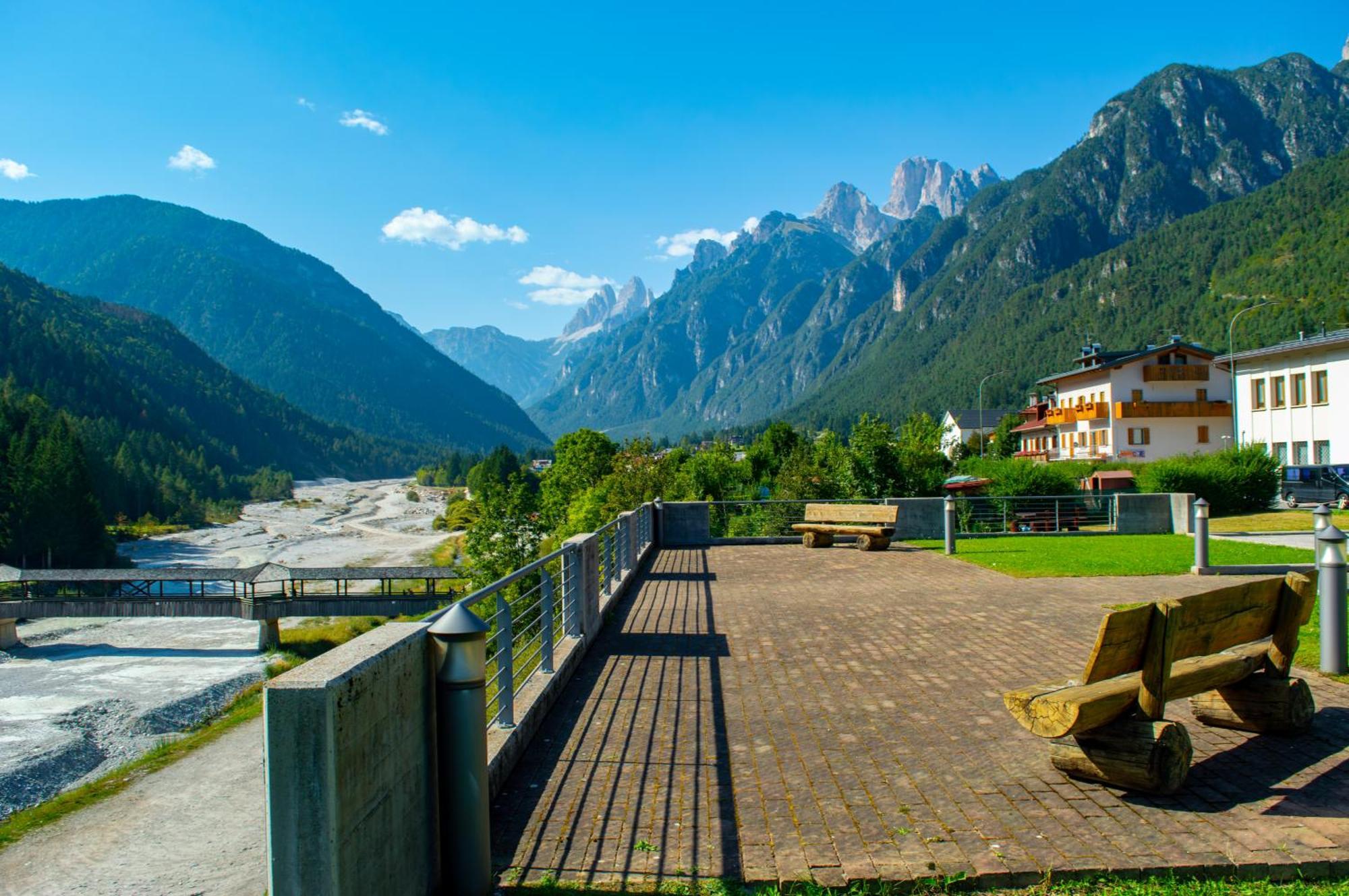 Hotel Serena - Tre Cime Views Auronzo di Cadore Exterior photo