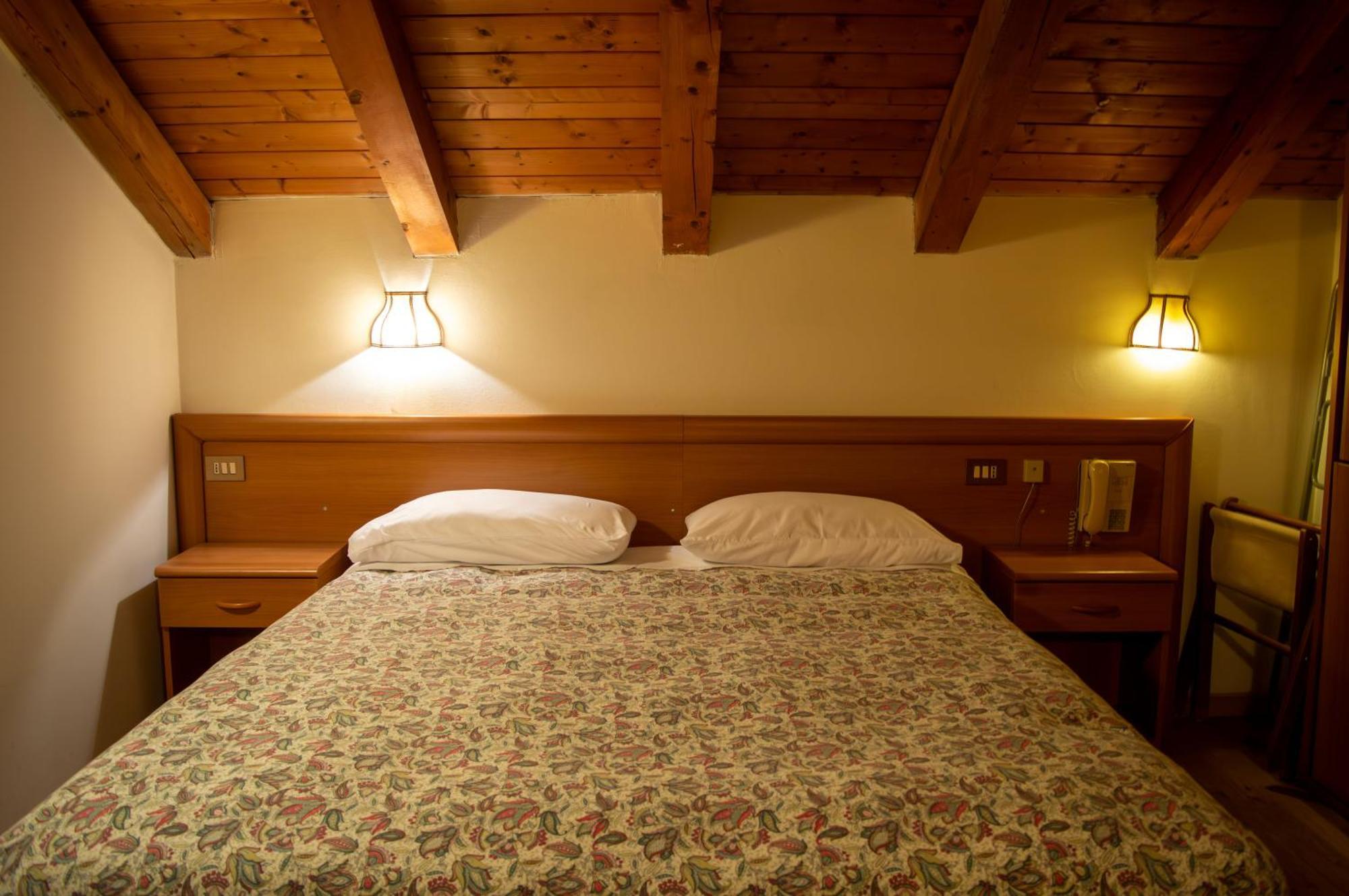 Hotel Serena - Tre Cime Views Auronzo di Cadore Room photo