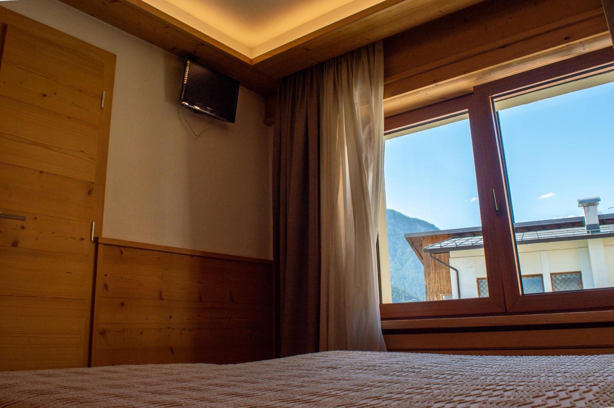 Hotel Serena - Tre Cime Views Auronzo di Cadore Exterior photo